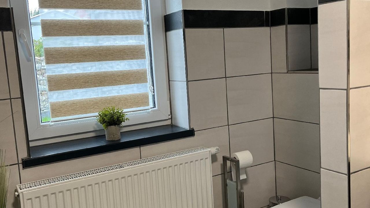 BADEZIMMER BADEZIMMER